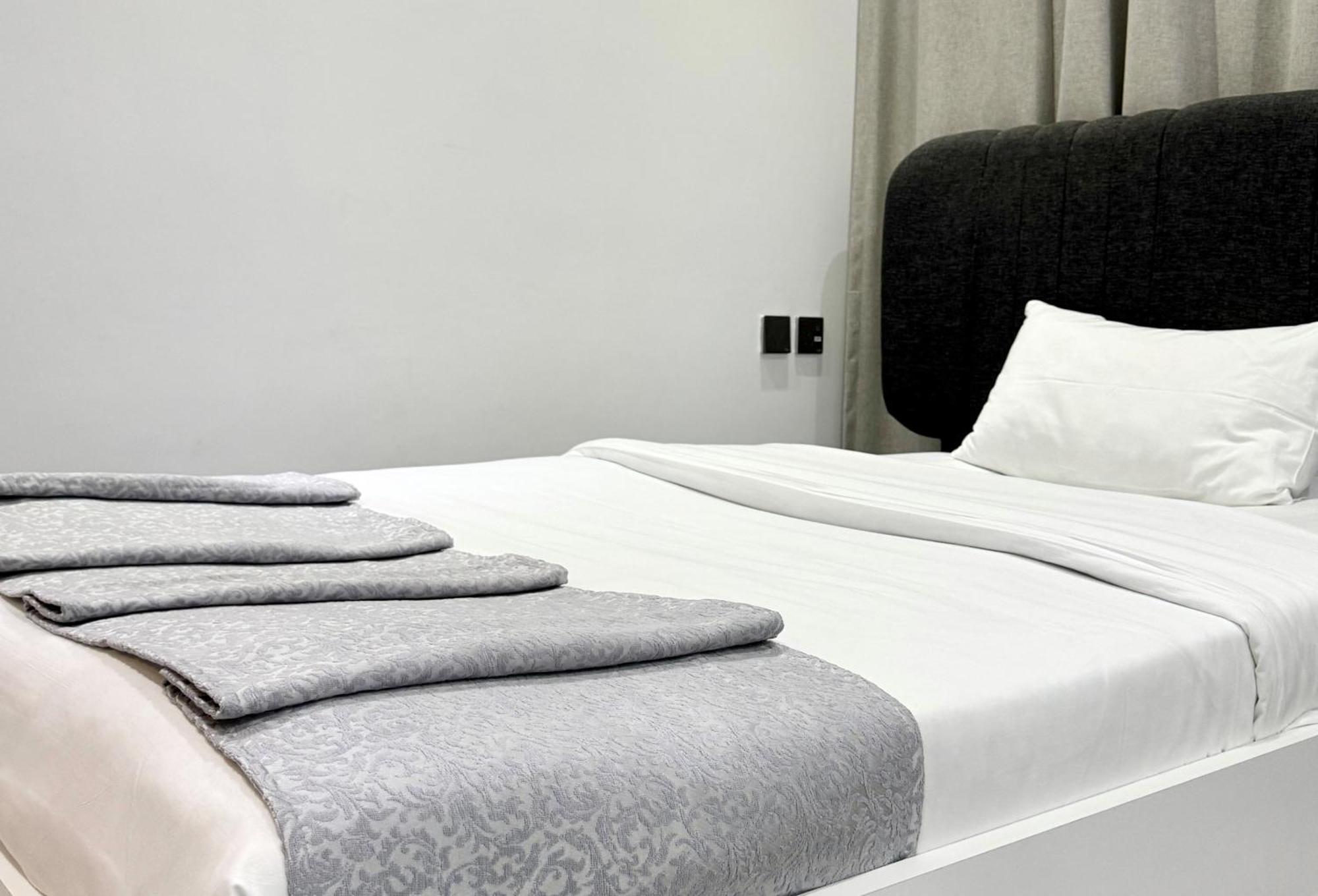 Al Safwa One Apartment Al Hidd ภายนอก รูปภาพ